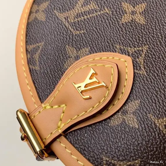 LOUIS VUITTON TAMBOURIN 0524